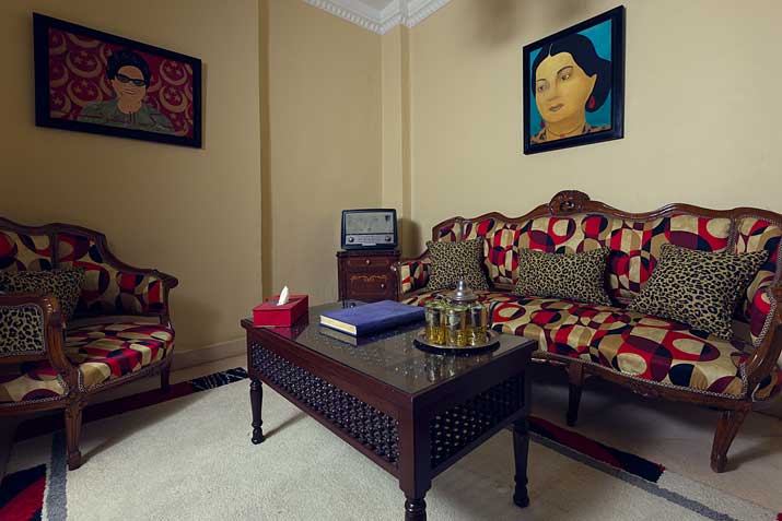 Om Kalsoum suite sitting room